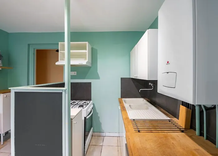 De La Tour סנט-אובן-סור-מר